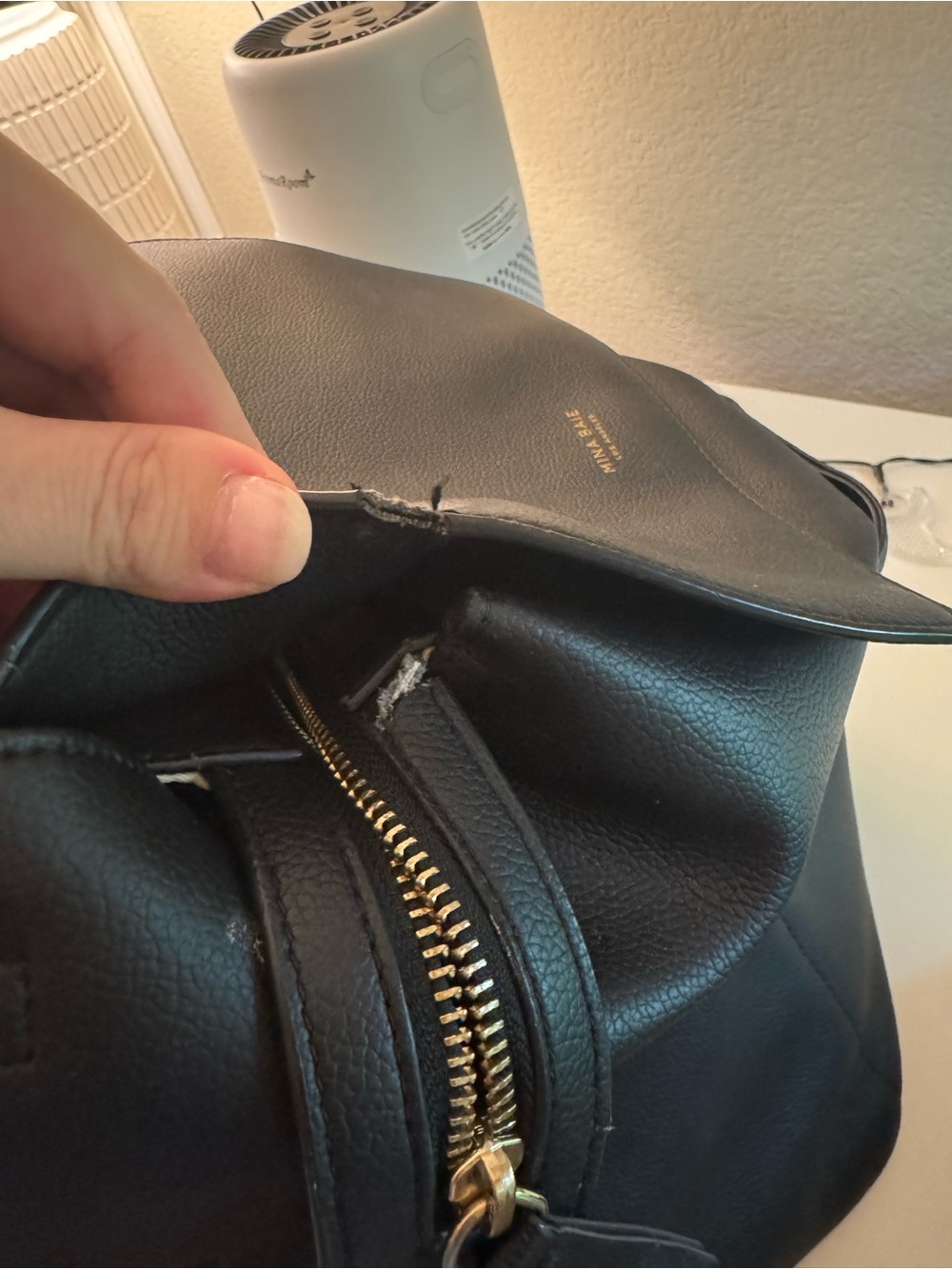 Mina Baie Black Leather Backpack - Modern Everyday Carry - Picture 6 of 7